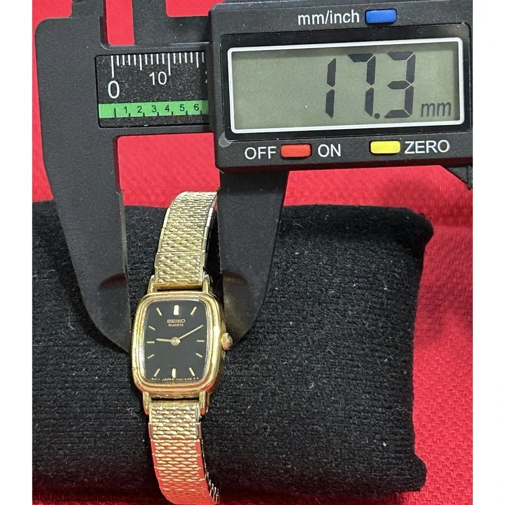 Vintage Seiko Watch Women Golden 1N00-5K29 Black‎ Dial Stretch Japan New Battery